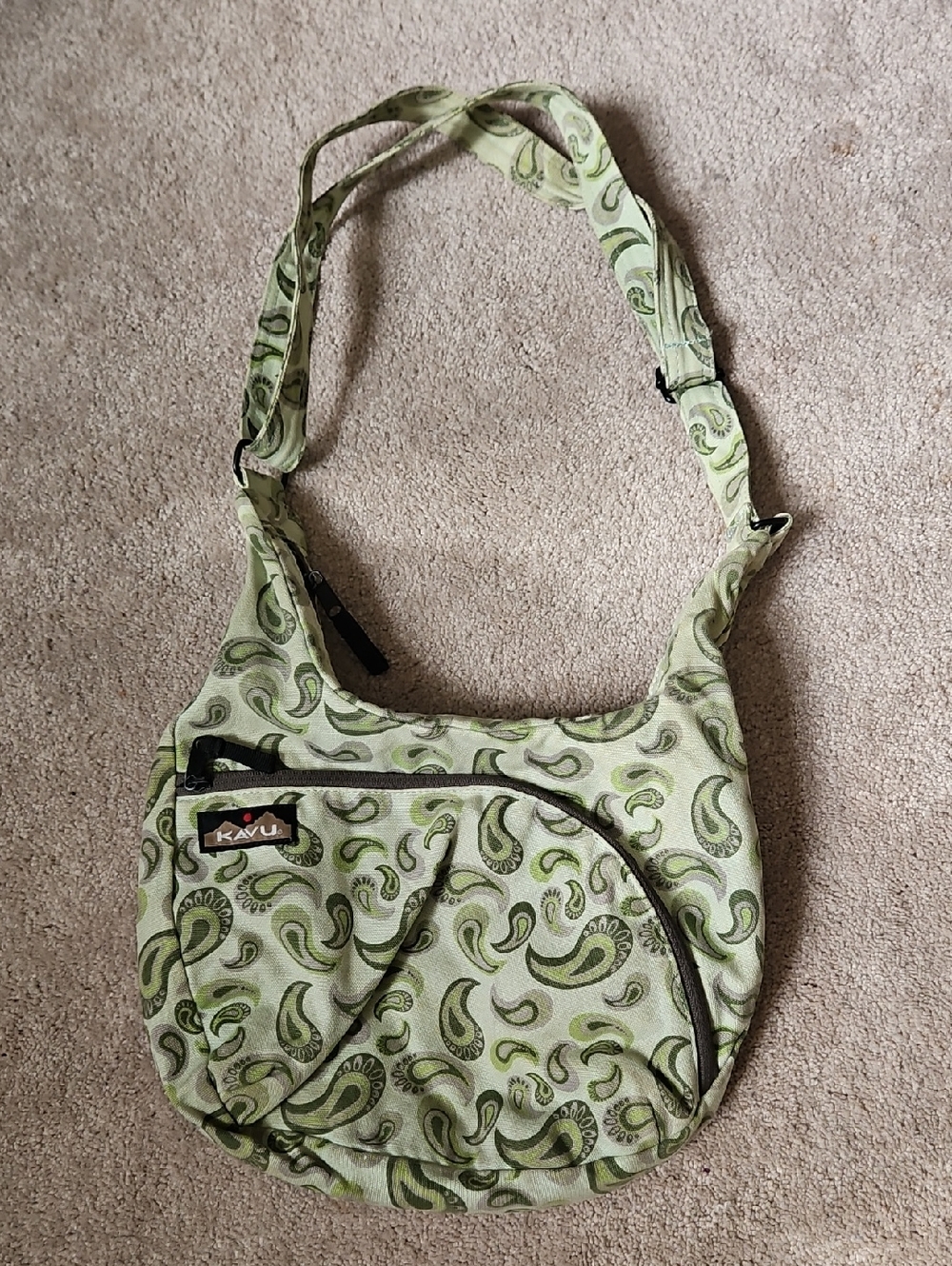 Kavu Light Green Paisley Shoulder Bag